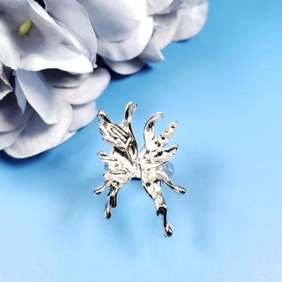Brand New Silver Top Fashion Butterfly Style Ring - Picture 3 of 5